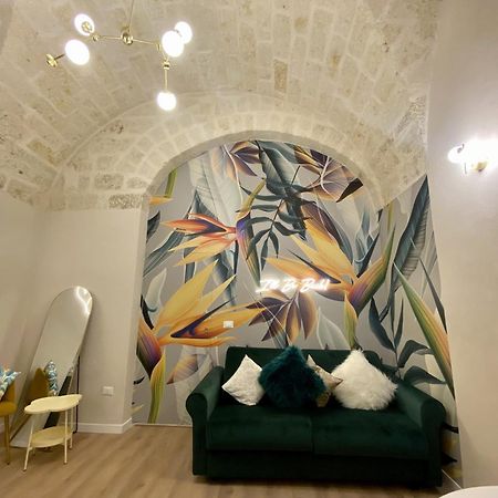 Quiet And Stylish - Bari City Center, Minutes To Station Екстер'єр фото